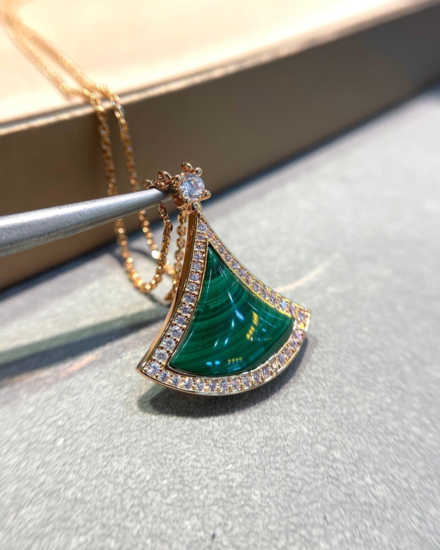 [Violet JW]DREAM MALACHITE DIAMOND PAVED PINK GOLD NECKLACE