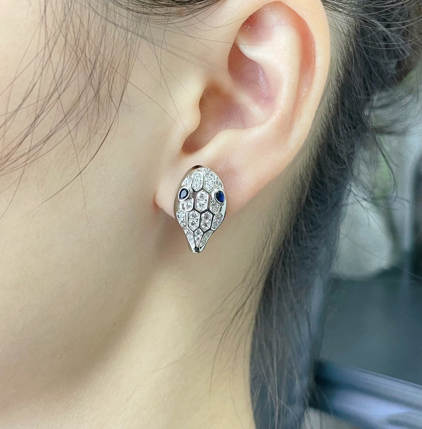 [Violet JW]SERPENT DIAMOND STUD EARRINGS