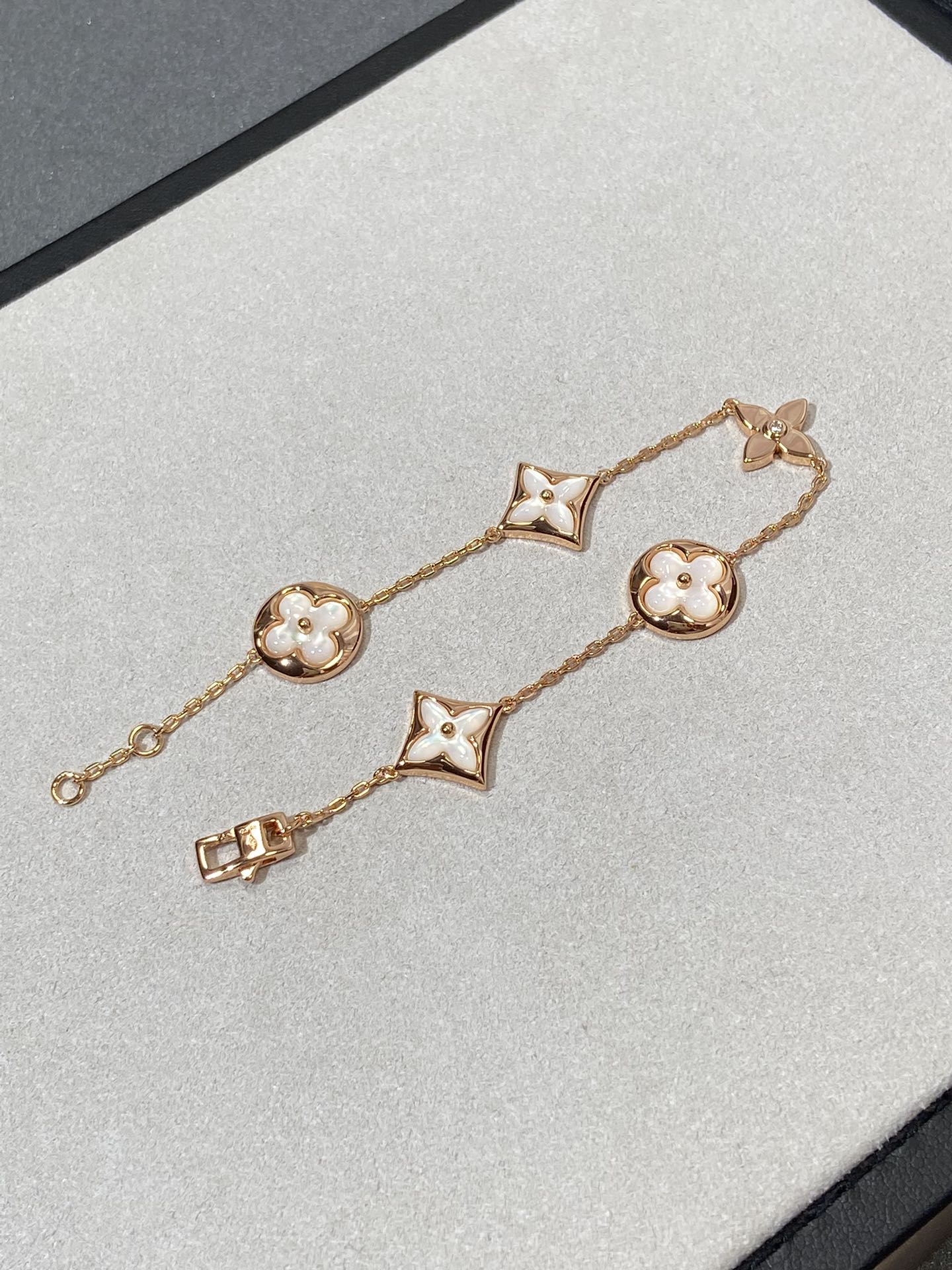 [Violet JW]STAR AND SUN 5 MOTIF MOP PINK GOLD BRACELET