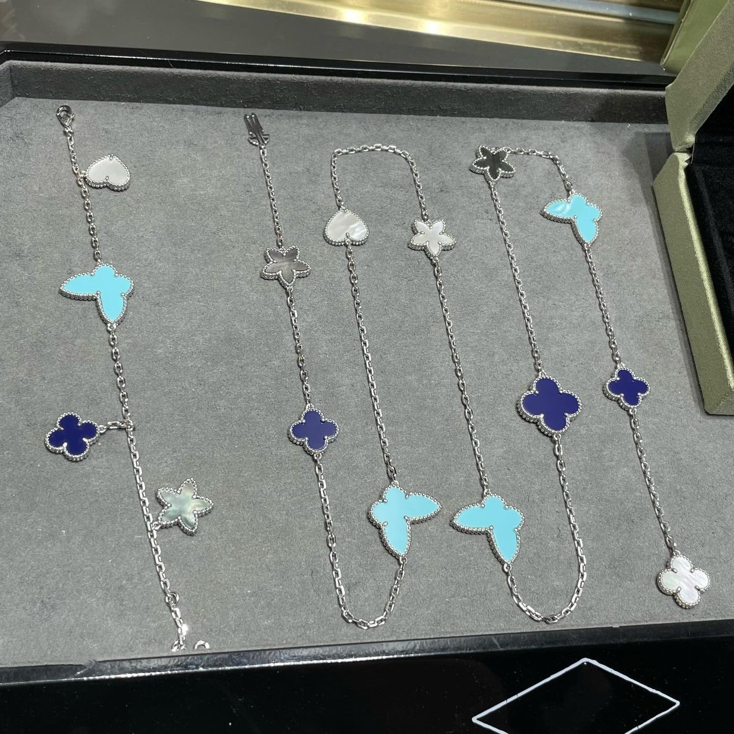 [Violet JW]LUCKY CLOVER SILVER 11 MOTIF NECKLACE