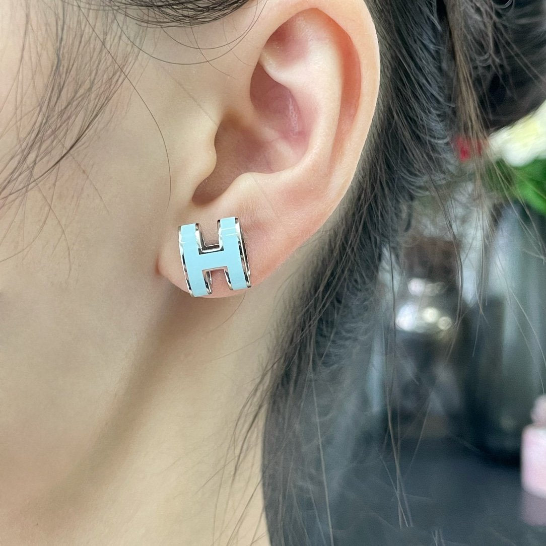 [Violet JW]POP H SKY BLUE STUD EARRINGS