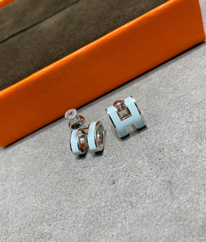 [Violet JW]POP H SKY BLUE STUD EARRINGS