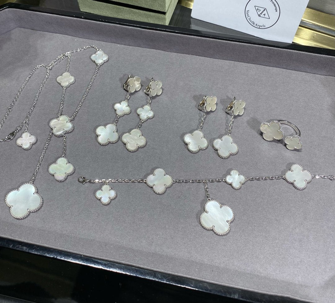 [Violet JW]CLOVER 5 MOTIF WHITE MOP SILVER BRACELET