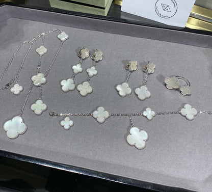 [Violet JW]CLOVER 5 MOTIF WHITE MOP SILVER BRACELET