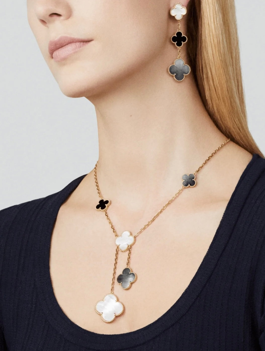 [Violet JW]CLOVER 3 MOTIF MOP ONYX DARK MOP PINK GOLD EARRINGS