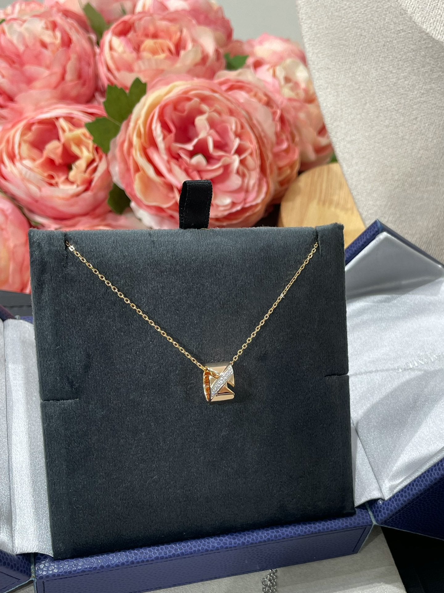 [Violet JW]LIENS EVIDENCE DIAMOND NECKLACE