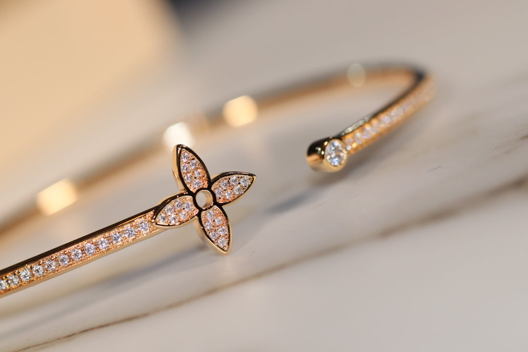 [Violet JW]IDYLLE GOLD OPEN BRACELET DIAMOND PAVED