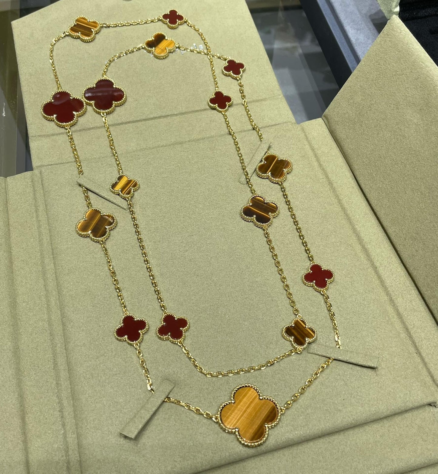 [Violet JW]CLOVER 16 MOTIF CARNELIAN TIGER EYE ROSE GOLD NECKLACE