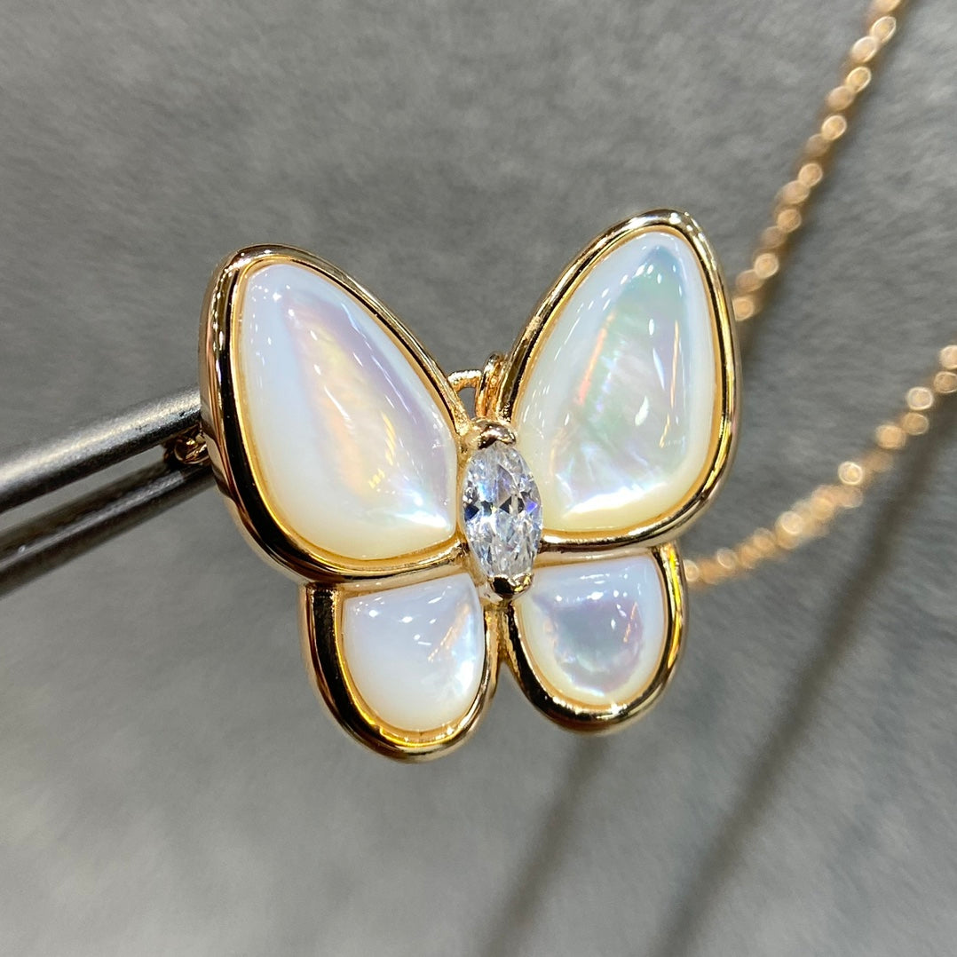 [Violet JW]BUTTERFLY MOP DIAMOND NECKLACE