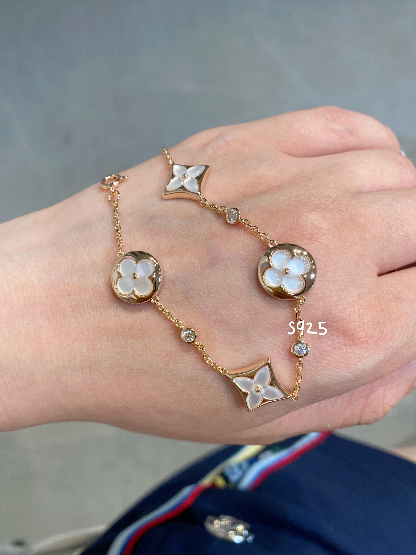 [Violet JW]STAR AND SUN 4 MOTIF WHITE MOP PINK GOLD BRACELET