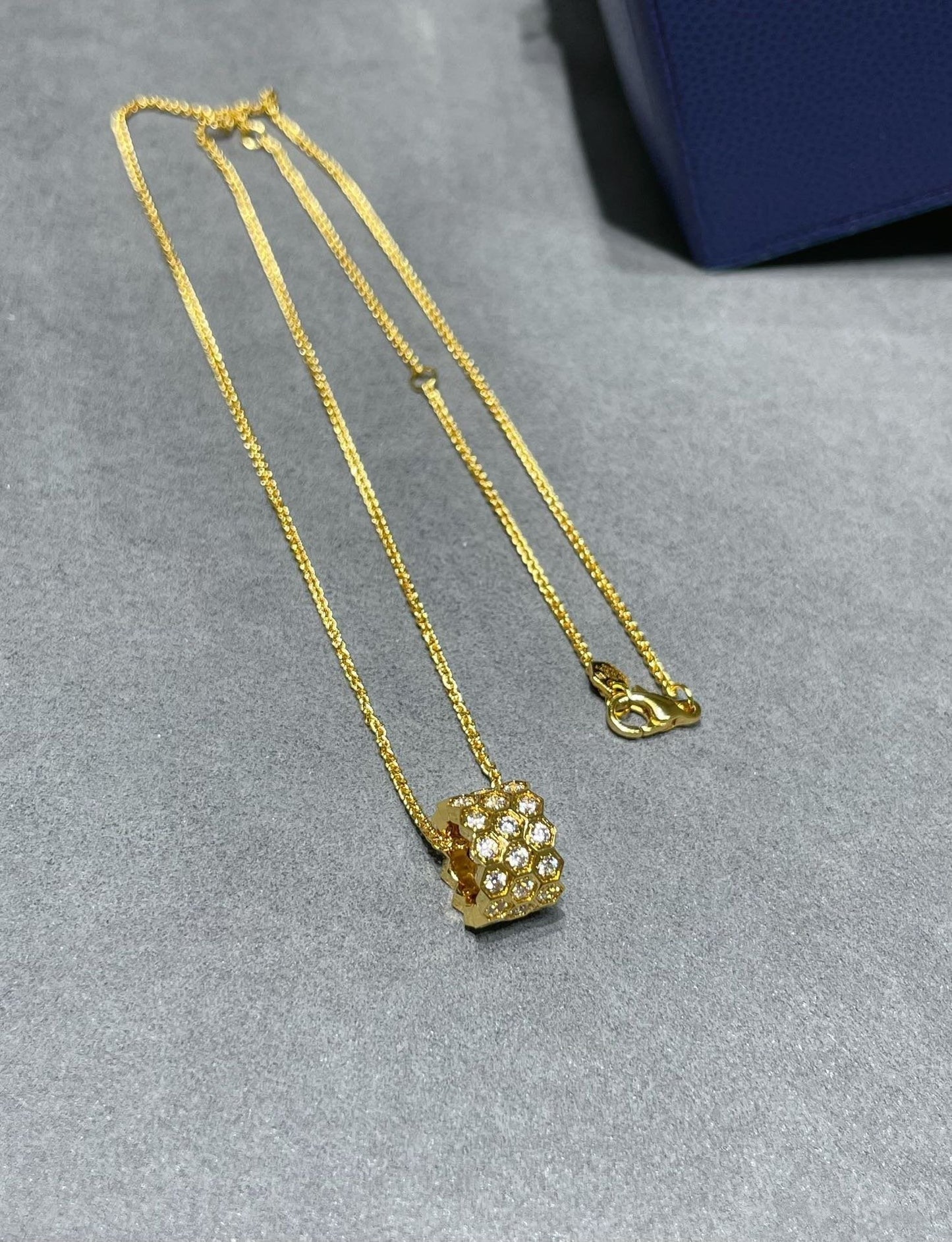 [Violet JW]BEE LOVE DIAMOND PAVED 3 ROW NECKLACE