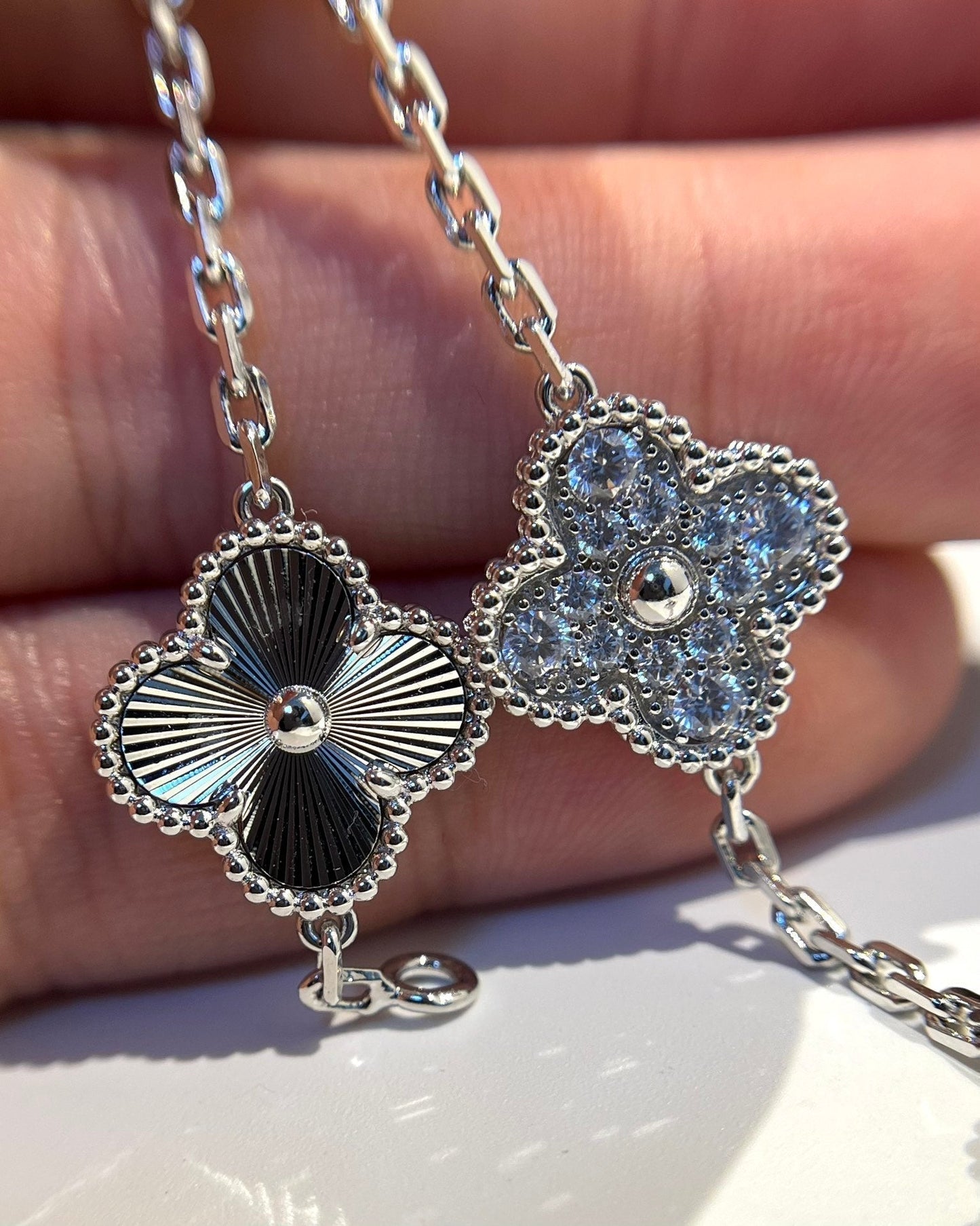 [Violet JW]CLOVER 5 MOTIF SILVER DIAMOND BRACELET