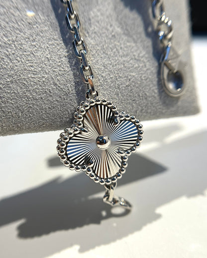 [Violet JW]CLOVER 5 MOTIF SILVER DIAMOND BRACELET