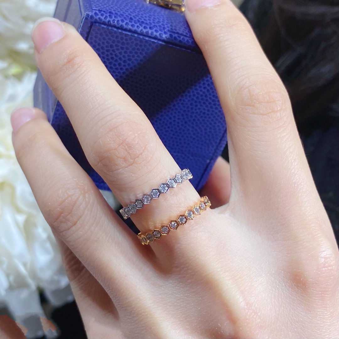 [Violet JW]BEE LOVE DIAMOND PAVED SMALL RING
