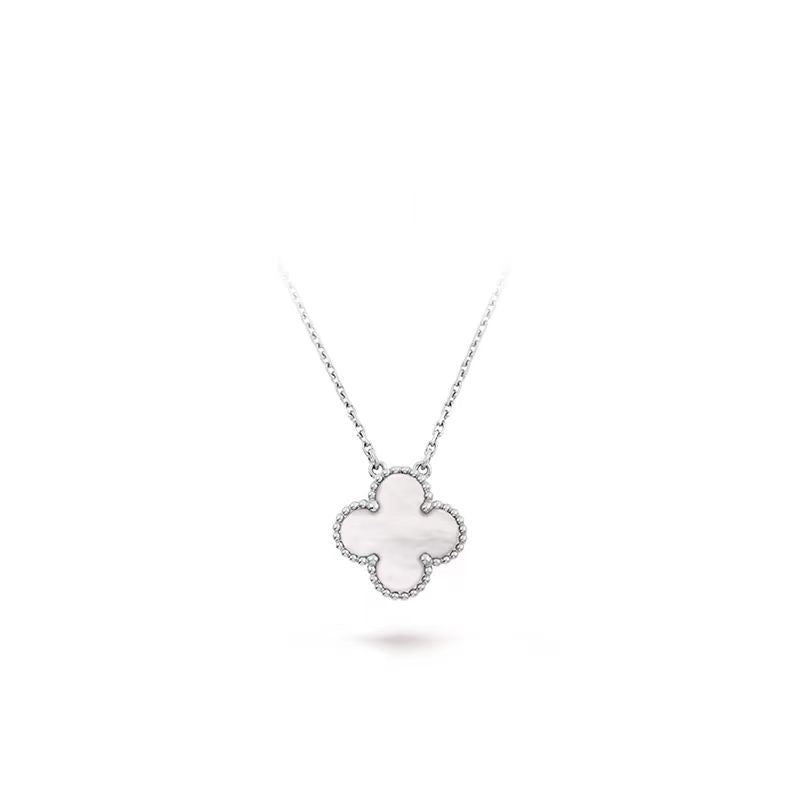 [Violet JW]CLOVER 15MM MEDIUM WHITE MOP NECKLACE