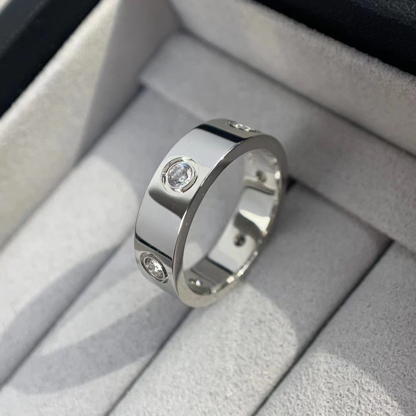 [Violet JW]LOVE RING 5.5MM 6 DIAMONDS SILVER
