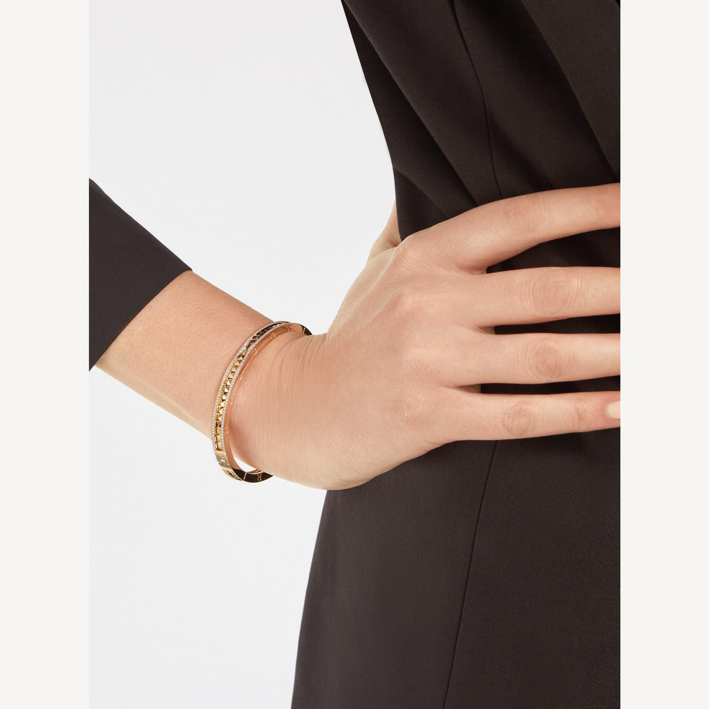 [Violet JW]ZERO 1 SPIRAL AND PAVED DIAMOND GOLD BRACELET