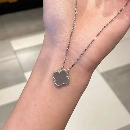 [Aurora]CLOVER 15MM DIAMOND LASER NECKLACE- CHRISTMAS 2024 SPECIAL EDITION