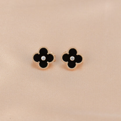 [Violet JW]CLOVER MEDIUM 1 MOTIFS ONYX DIAMOND EARRINGS