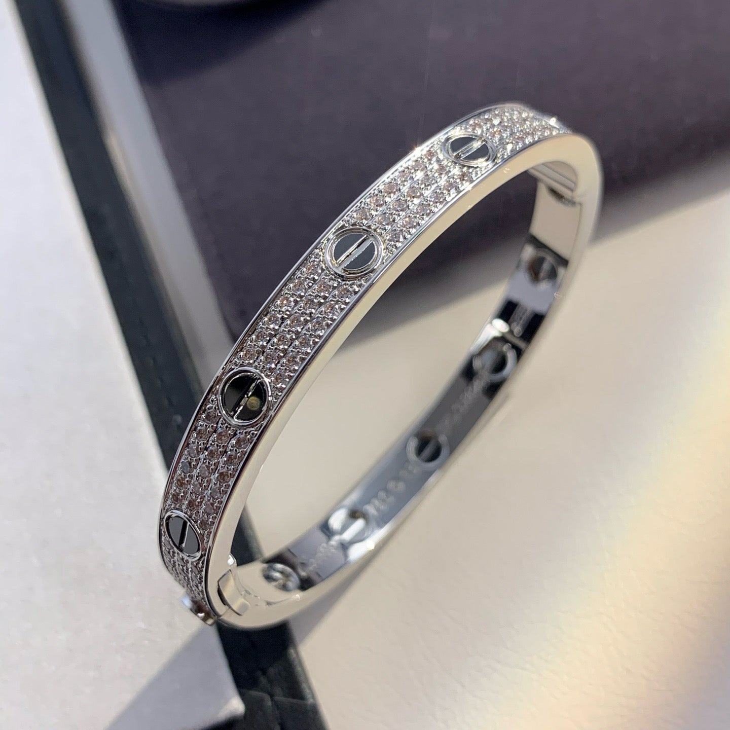 [Violet JW]LOVE BRACELET 6.1MM DIAMOND-PAVED CERAMIC