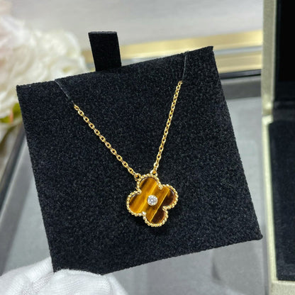 [Violet JW]CLOVER 15MM DIAMOND AND YELLOW TIGER'S EYE AGATE necklace