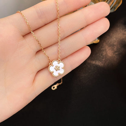 [Violet JW]LUCKY  WHITE MOP  PLUM BLOSSOM NECKLACE