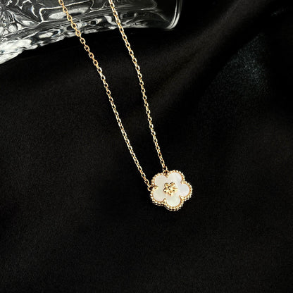 [Violet JW]LUCKY  WHITE MOP  PLUM BLOSSOM NECKLACE