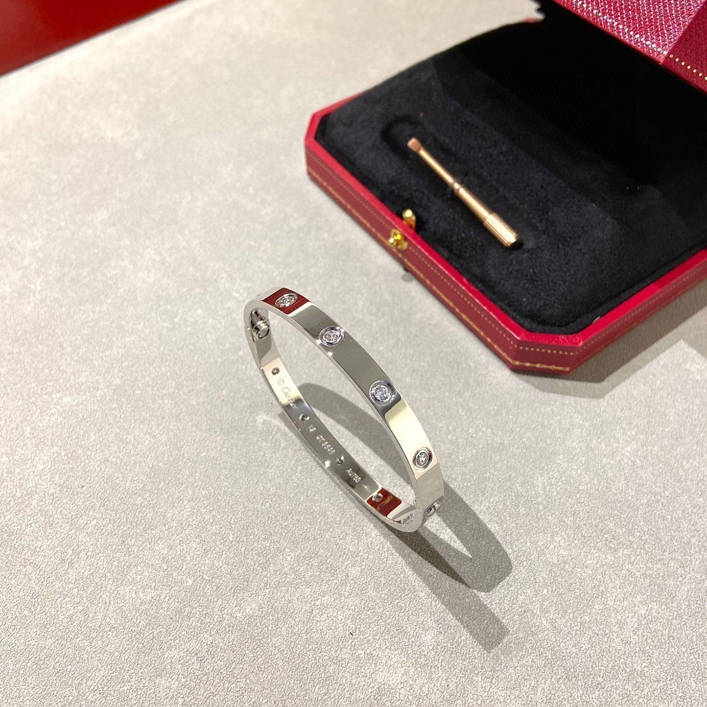 [Violet JW]LOVE BRACELET 6.1MM 10 DIAMONDS