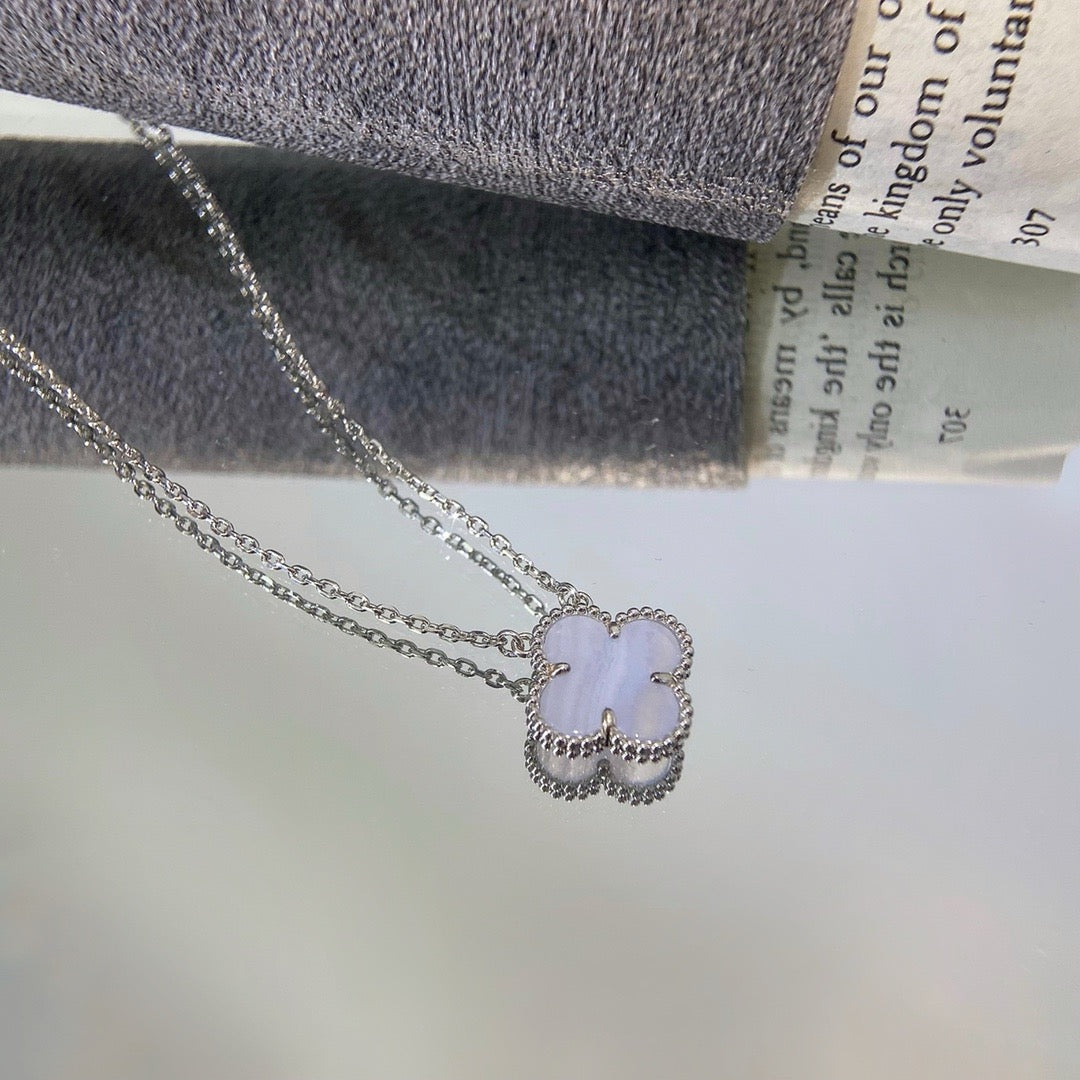 [Violet JW]CLOVER 15MM BLUE CHALCEDONY NECKLACE SILVER