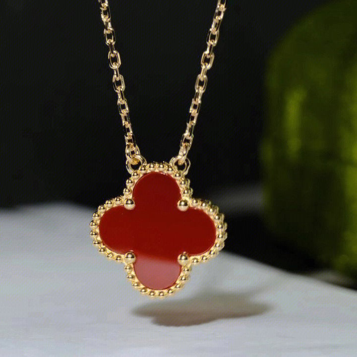 [Violet JW]CLOVER 15MM CARNELIAN SINGLE FLOWER NECKLACE