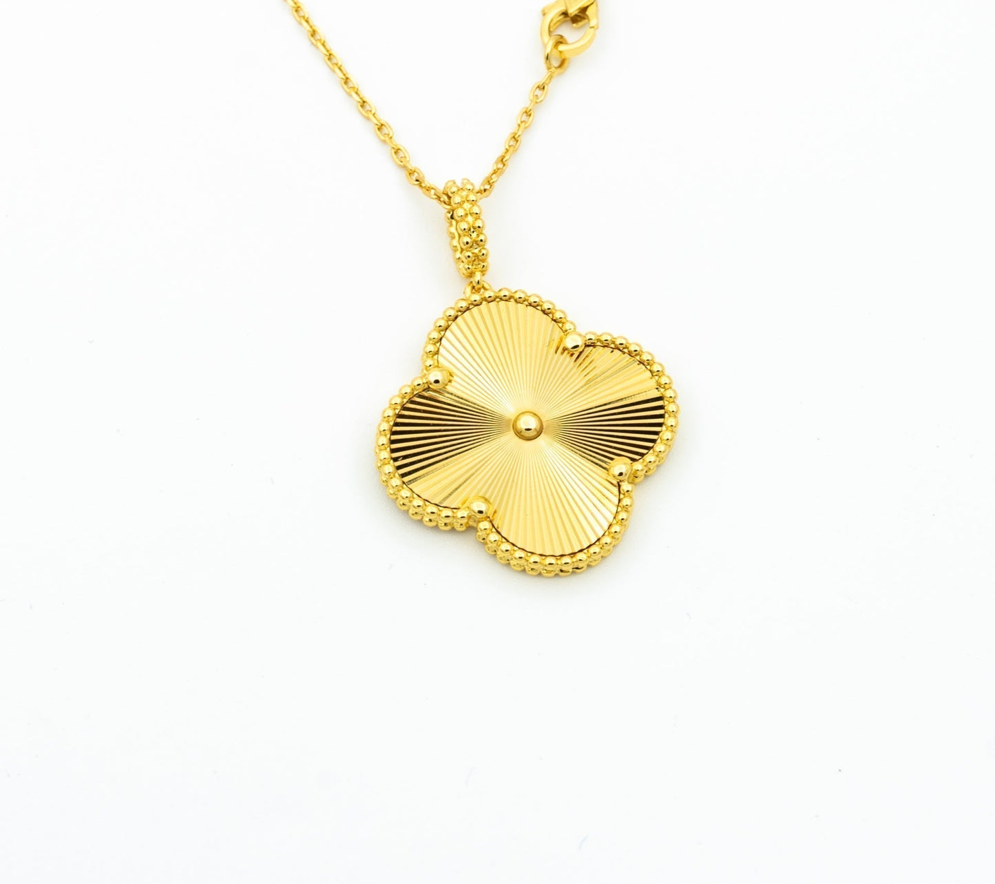 [Violet JW]CLOVER 25MM PEDANT NECKLACE GOLD