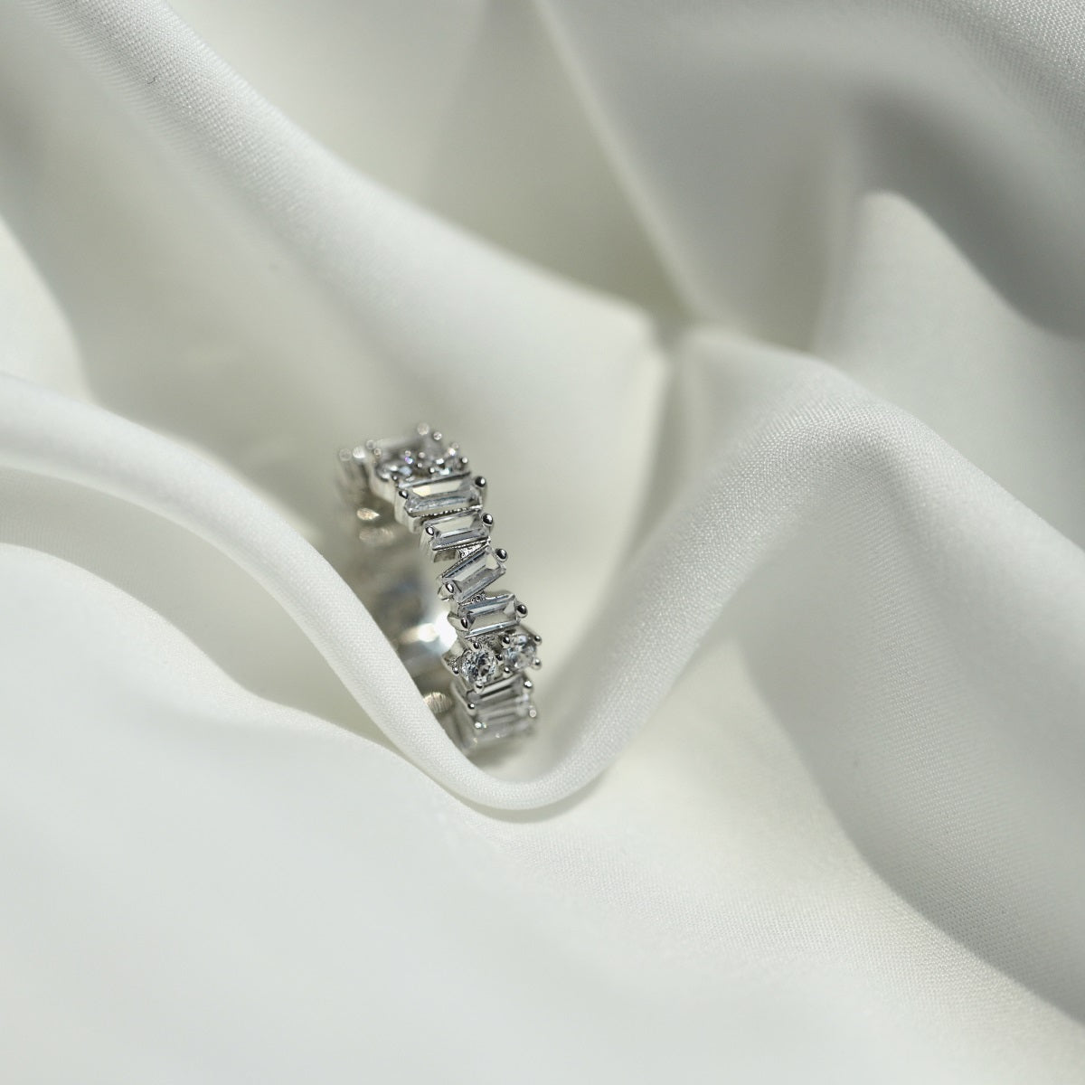 [Violet JW]Delicate Multi Shape Tennis Ring