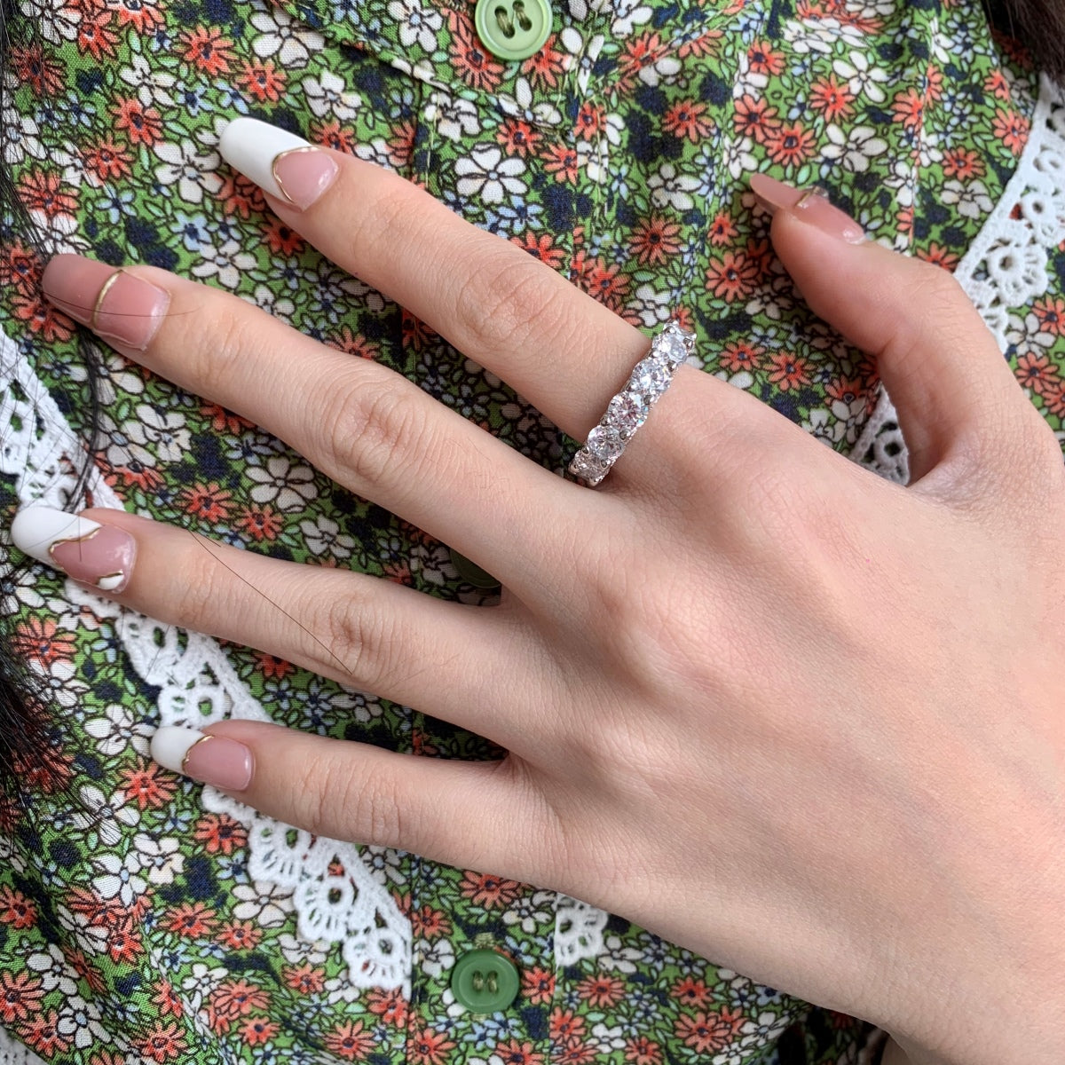 [Violet JW]Gorgeous Round Cut Tennis Ring