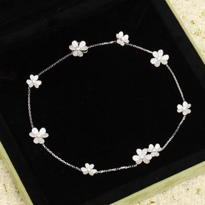 [Violet JW]FRIVOLE SILVER 9 FLOWERS NECKLACE