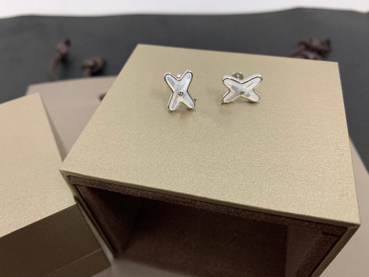 [Violet JW]JEUX DE WHITE MOP SILVER DIAMOND EARRINGS