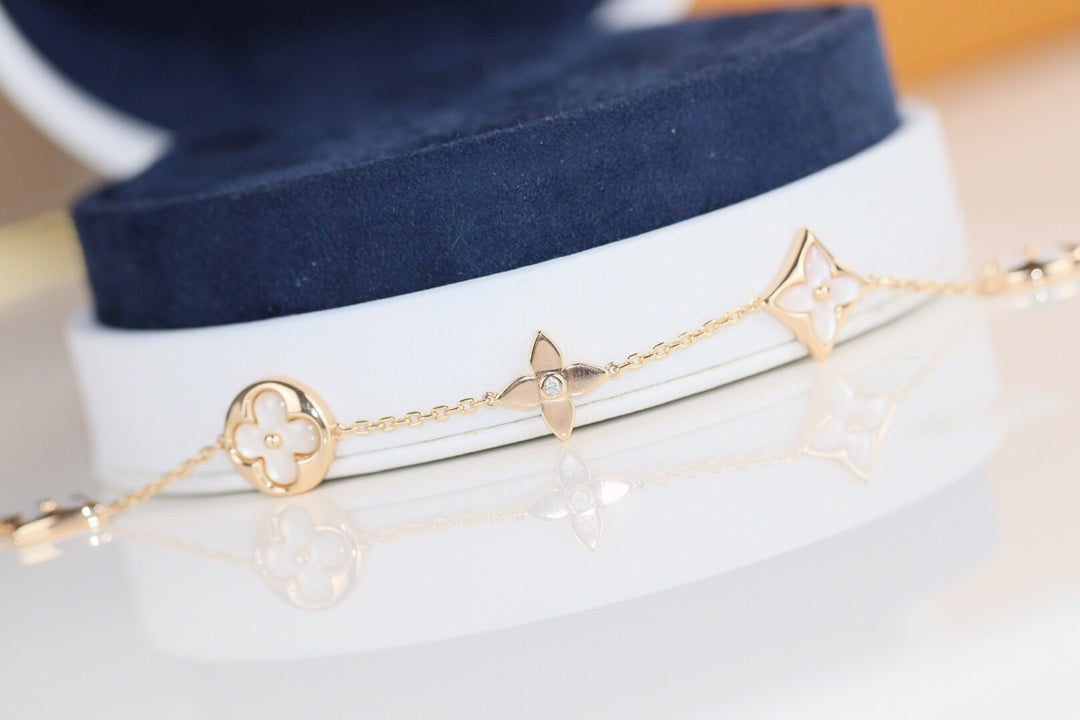 [Violet JW]LEAF CLOVER BRACELET