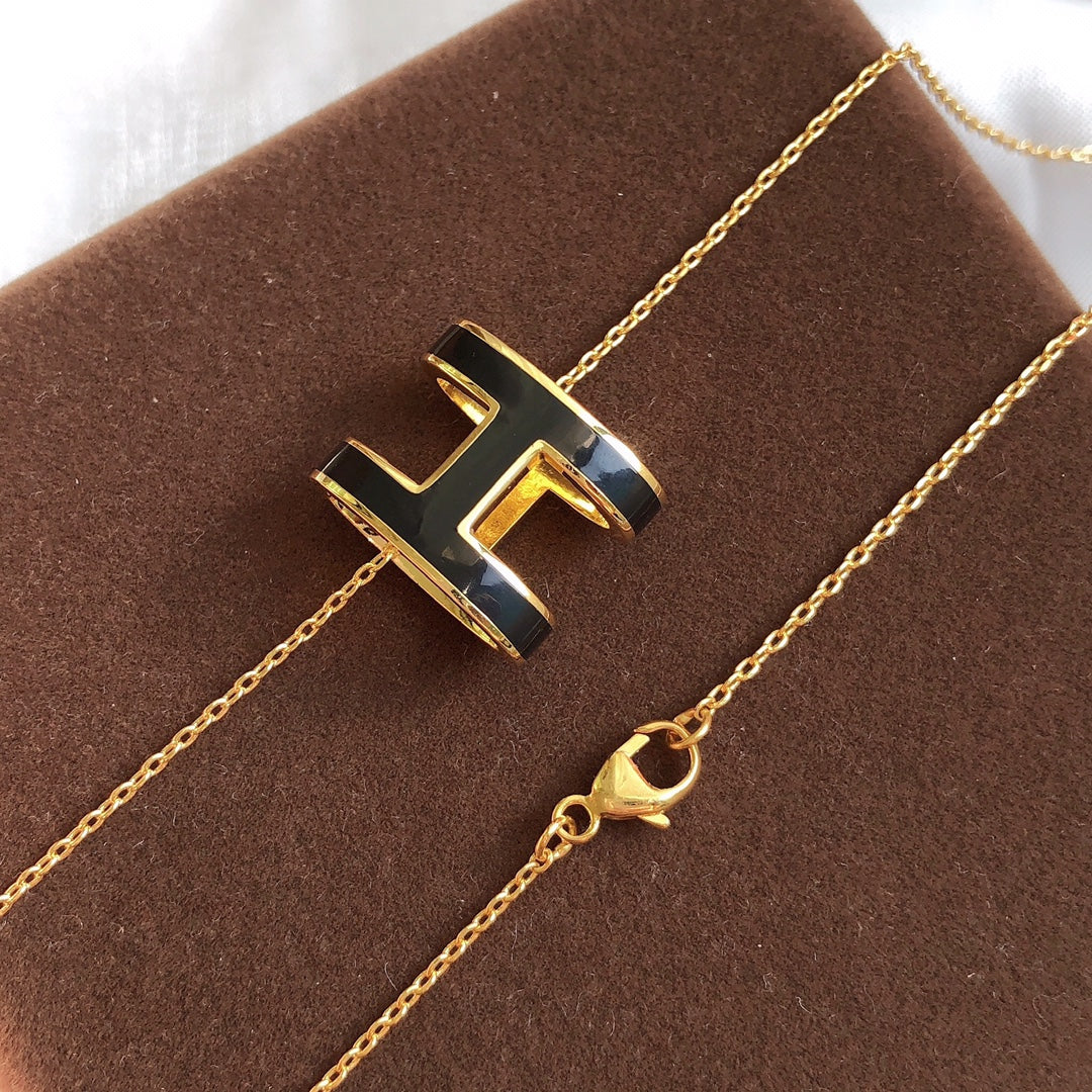 [Violet JW]HM CLIC BLACK ENAMEL GOLD NECKLACE