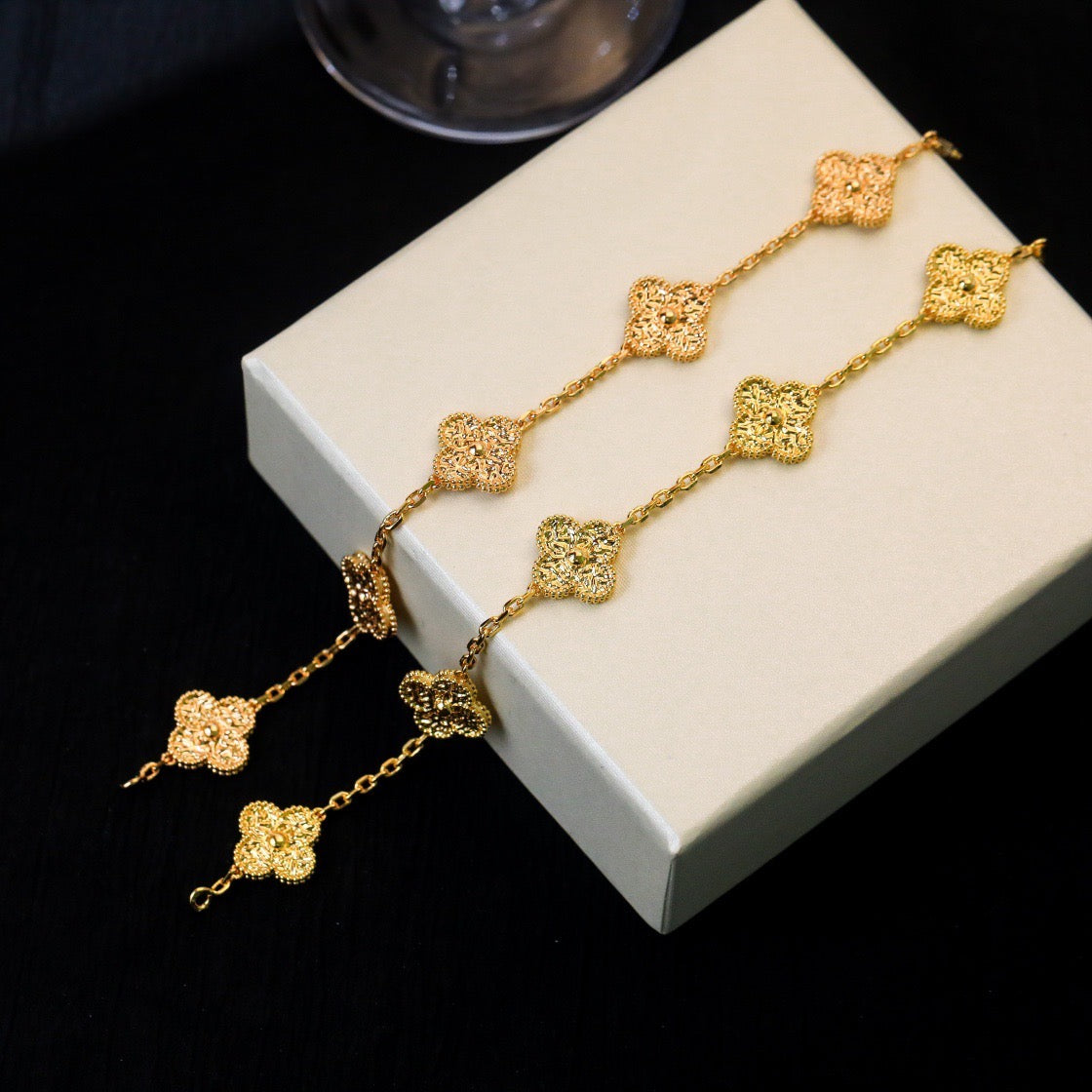 [Violet JW]CLOVER 5 MOTIFS BRONZING BRACELET