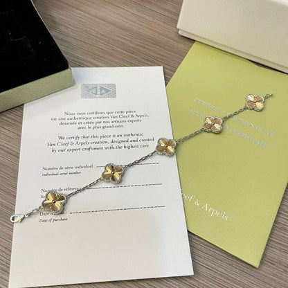 [Violet JW]CLOVER  5 MOTIFS  CHRISTMAS LIMITED EDITION BRACELET