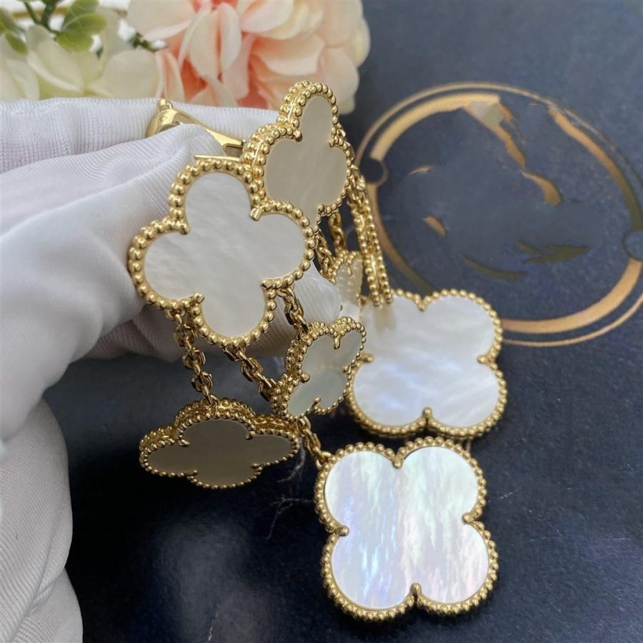[Violet JW]CLOVER EARRINGS WHITE MOP 4 MOTIFS GOLD