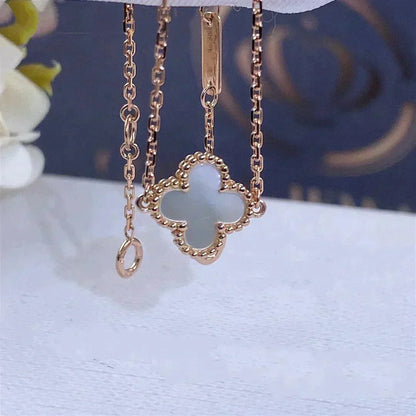 [Violet JW]CLOVER WHITE MOP SINGLE FLOWER BRACELET