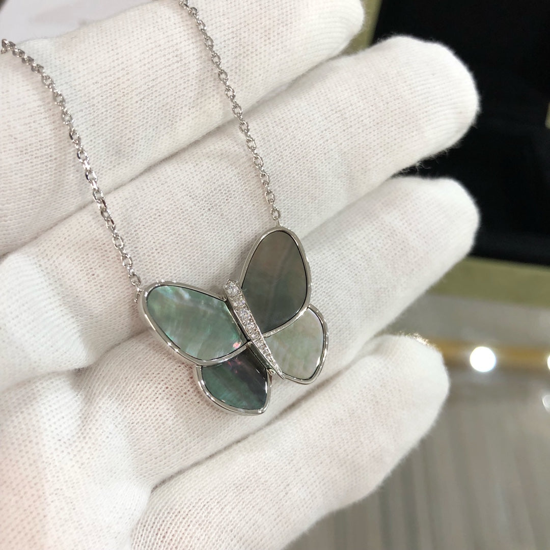 [Violet JW]LARGE BUTTERFLY SILVER PENDANT DIAMOND NECKLACE