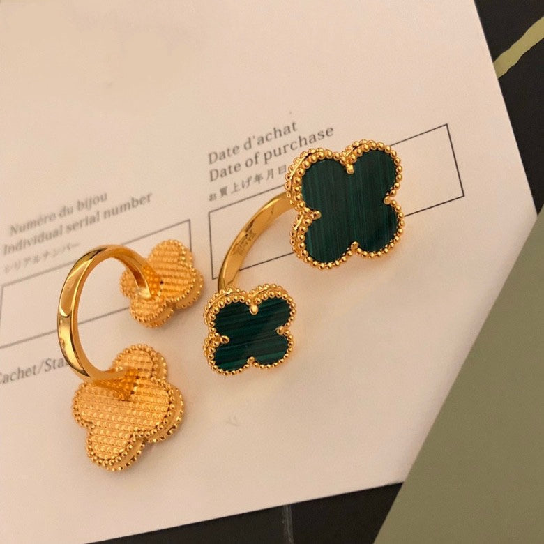 [Violet JW]CLOVER BETWEEN THE FINGER RING