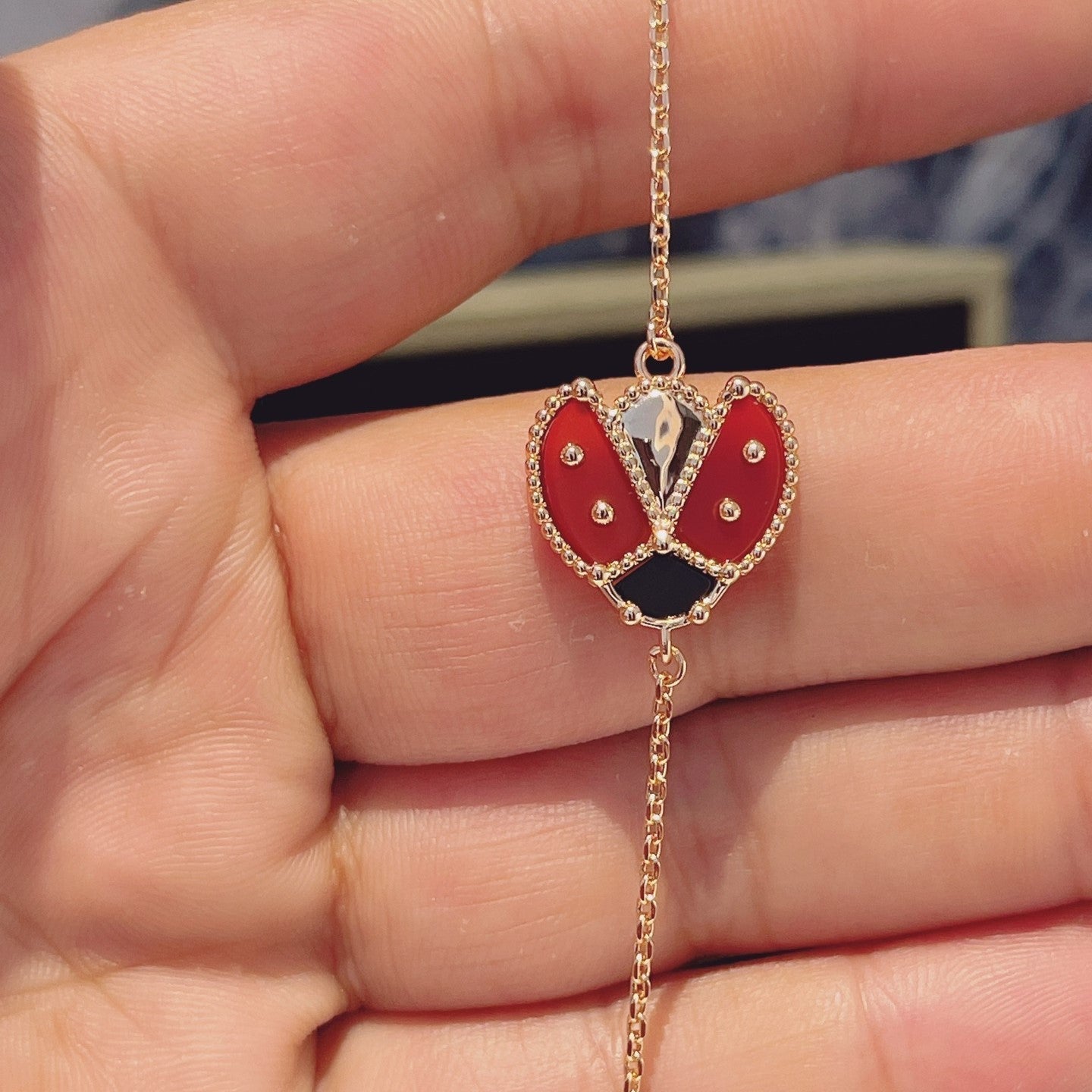 [Violet JW]LUCKY SPRING 1 MOTIF PINK GOLD BRACELET