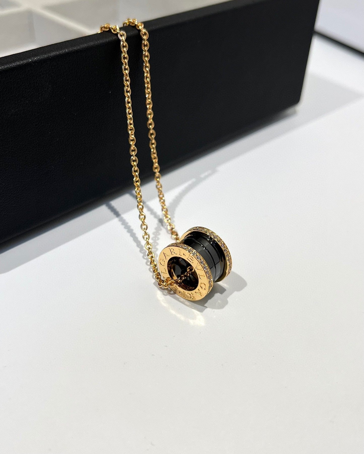 [Violet JW]ZERO 1 BLACK CERAMIC DIAMOND PINK GOLD NECKLACE